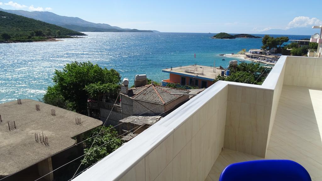 Modern Sea View Apartment Ксамил Екстериор снимка